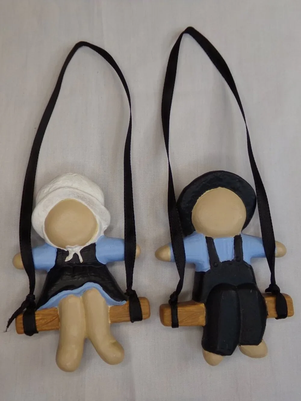 N/A amish hanging